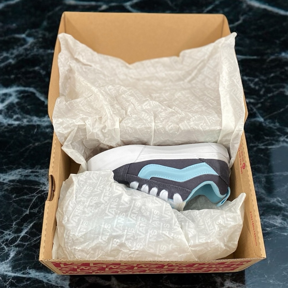 Vans Knu Skool “Retro Sport Grey/Blue” (Size 11C) — Brand New with Box - Picture 11 of 12